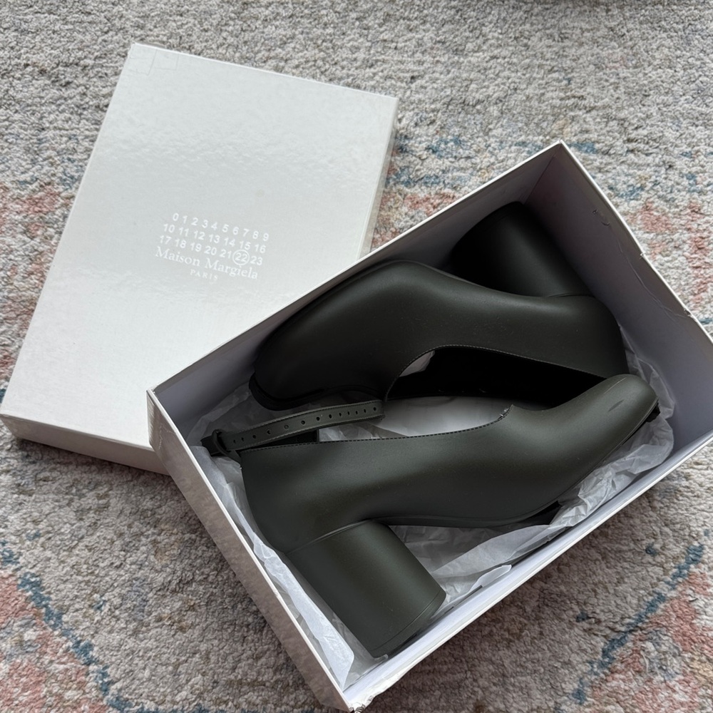 Maison Martin Margiela Women's Dark Gray Heels